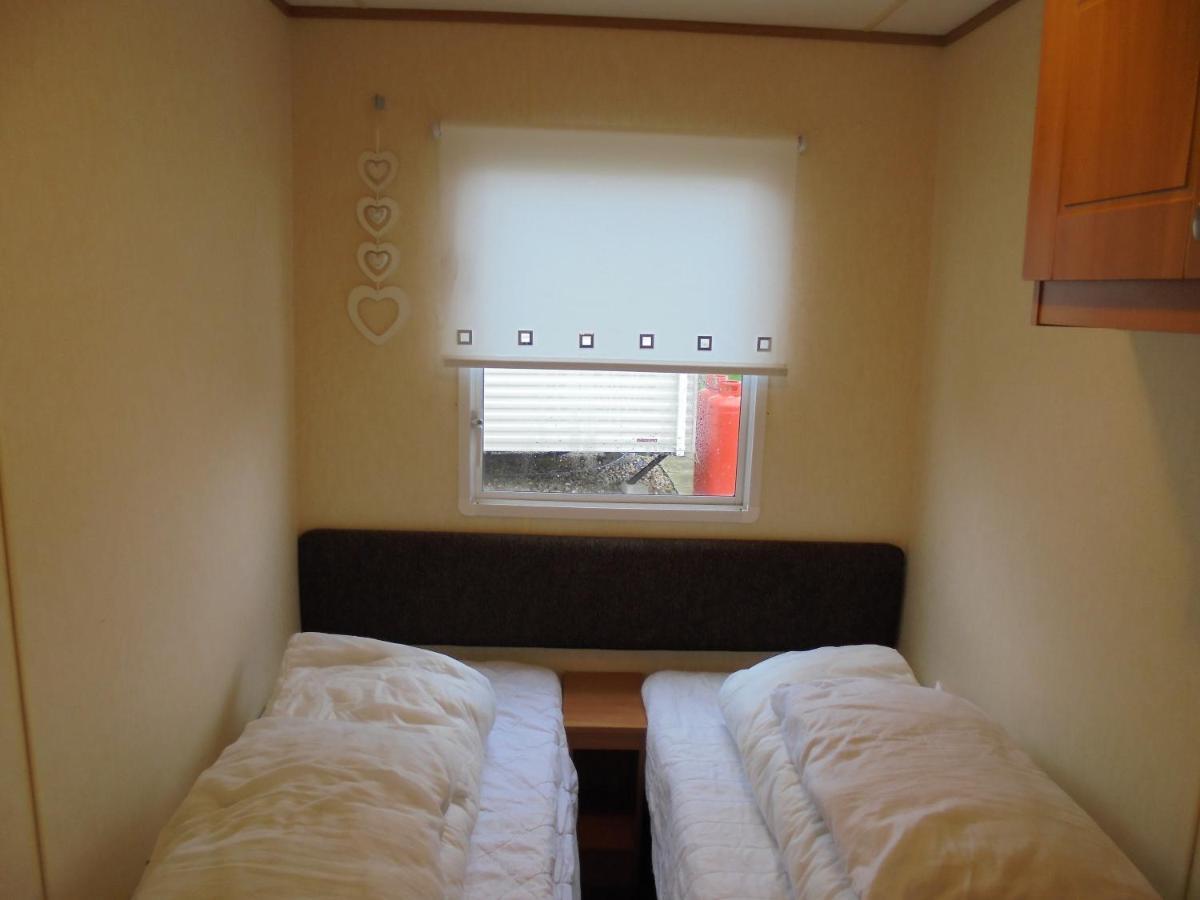 דירות אינגולדמלס 6 Berth Heated On The Chase Brisbane מראה חיצוני תמונה